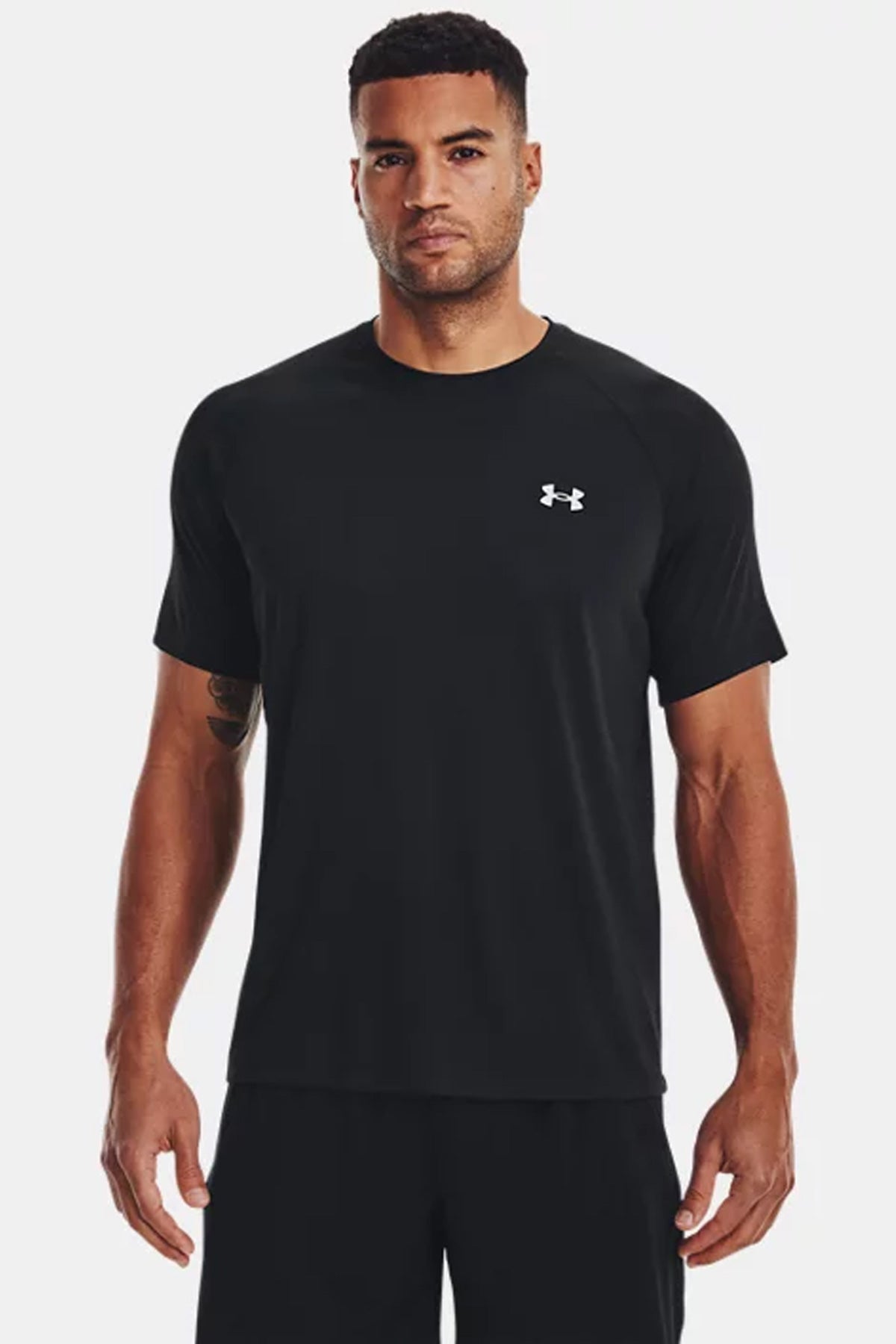 אנדר ארמור חולצה קצרה לאימונים UA Tech™ Reflective בצבע שחור לגברים-Under Armour-S-נאקו