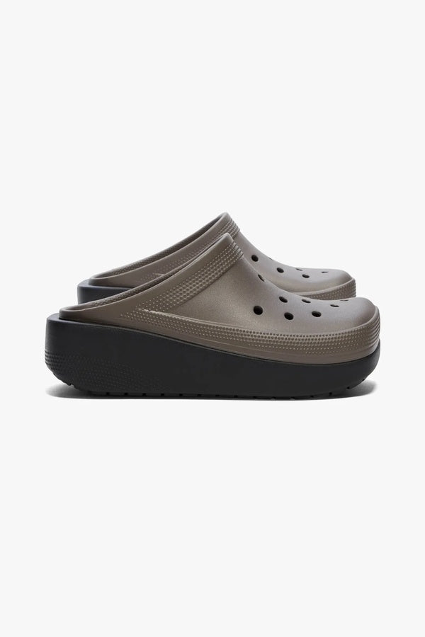 כפכפי קרוקס Blunt Toe Blocked לנשים בצבע חום פיוטר