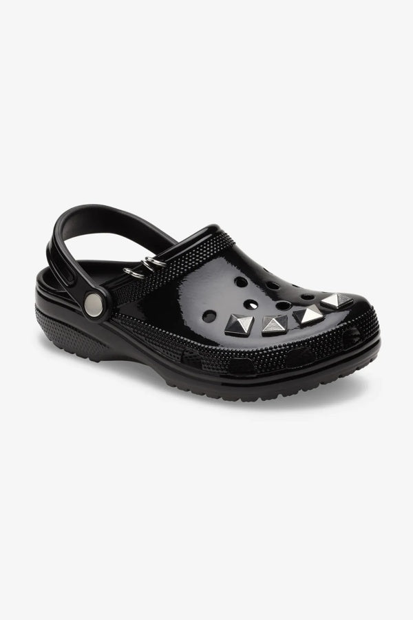 כפכפי קרוקס Classic Studded Clog לנשים בצבע שחור
