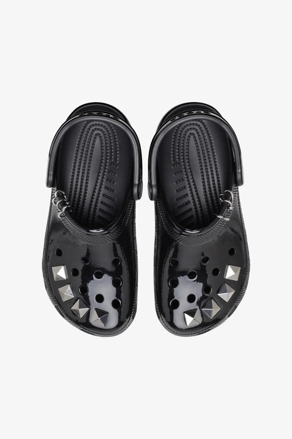 כפכפי קרוקס Classic Studded Clog לנשים בצבע שחור