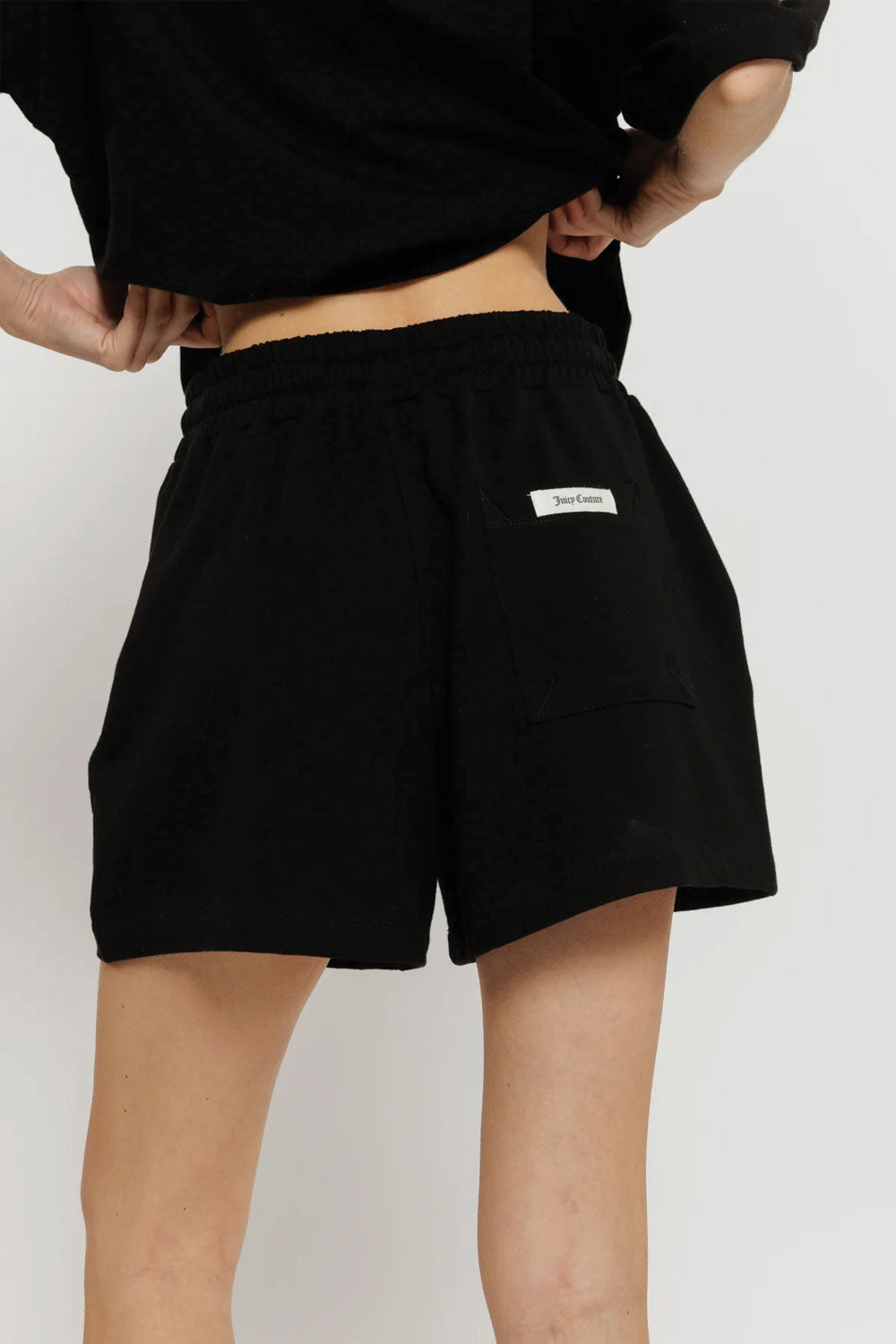 Juicy Couture מכנסי טרנינג קצרים Poppy בצבע שחור לנשים-Juicy Couture-XS-נאקו