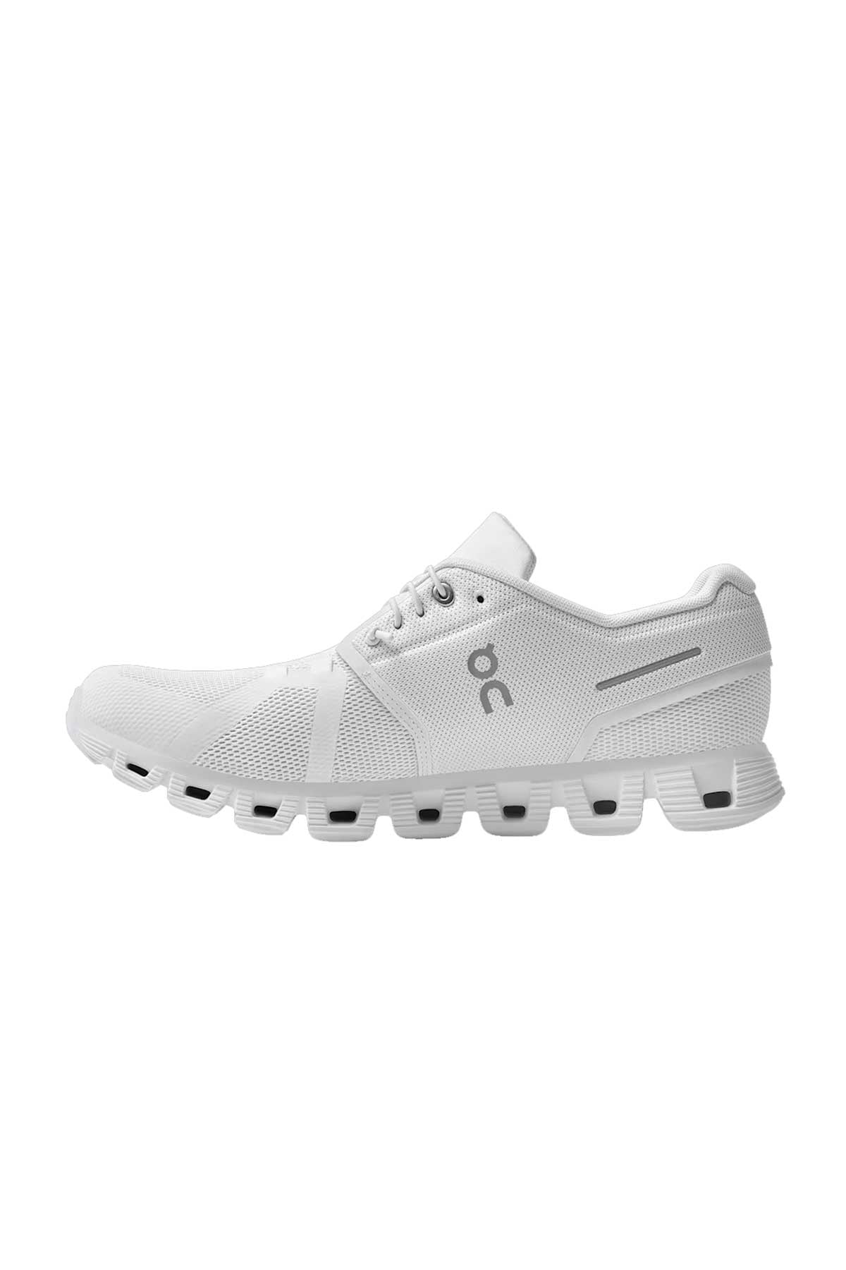 On נעלי סניקרס Cloud 5 בצבע לבן לגברים