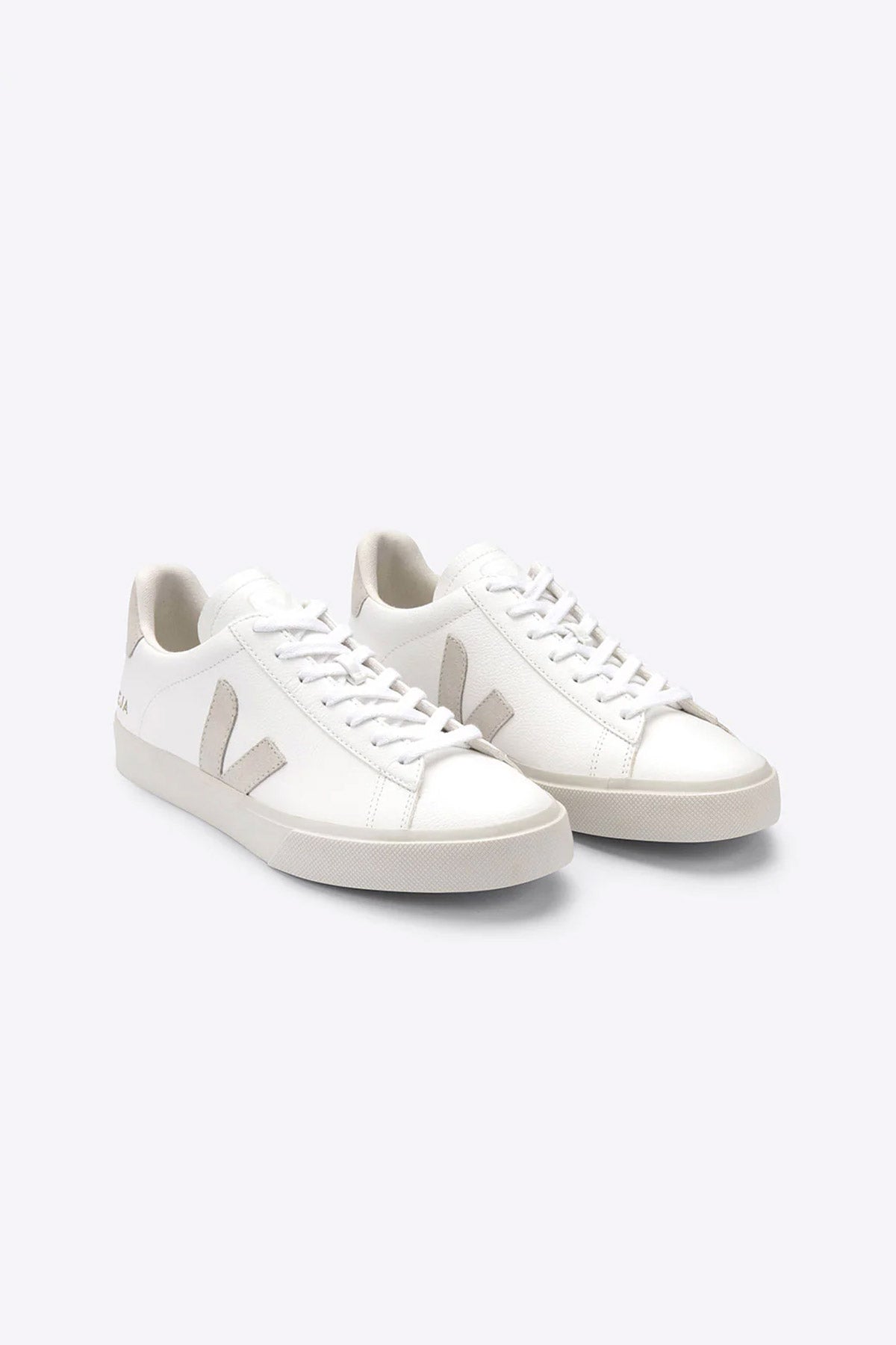 Veja נעלי סניקרס Campo בצבע לבן-אפור לנשים