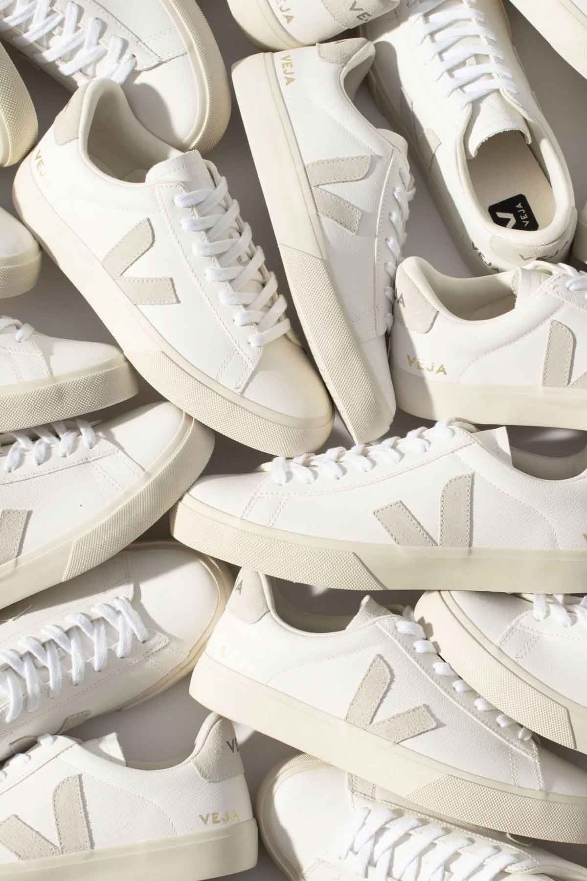 Veja נעלי סניקרס Campo בצבע לבן-אפור לנשים