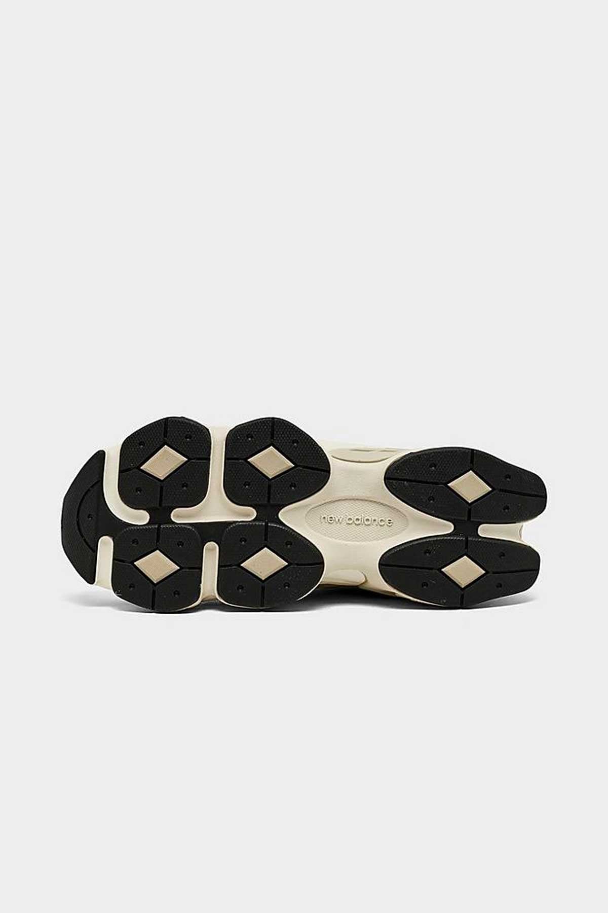 New Balance נעלי סניקרס 9060 בצבע שמנת-לבן לנערים ונשים