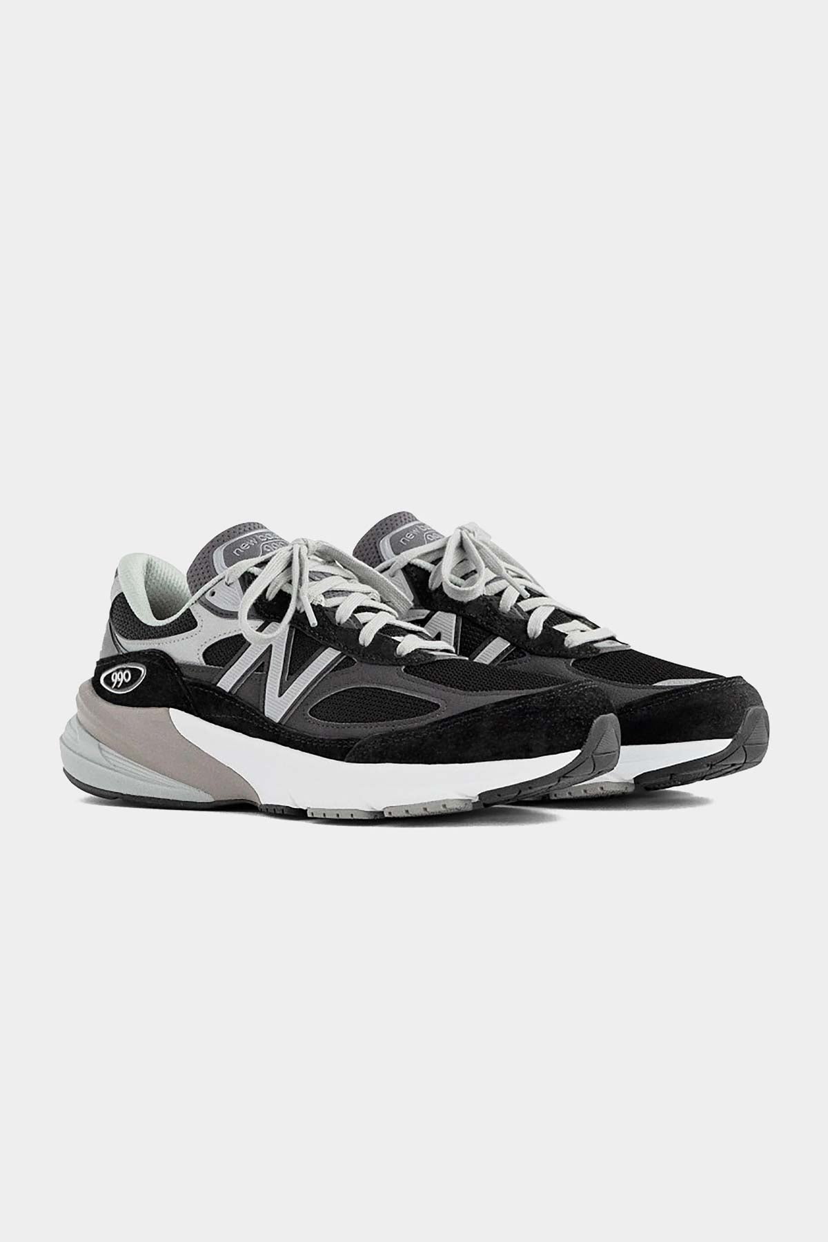 New Balance נעלי ספורט 990 V6 בצבע שחור לגברים
