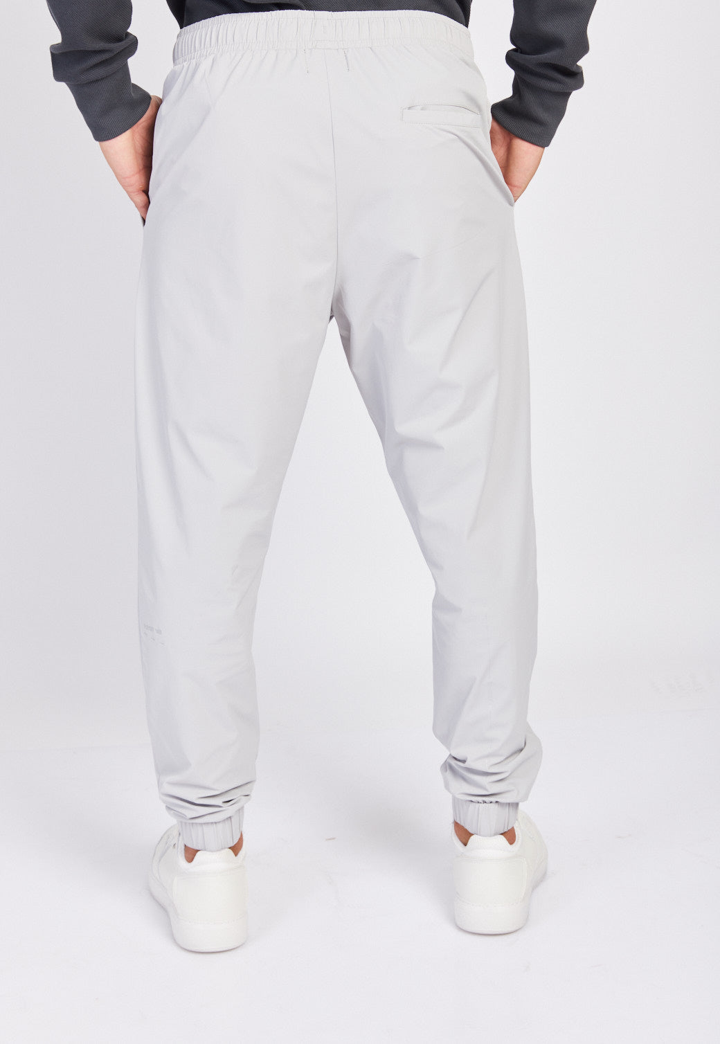 פפה ג'ינס מכנסיי ניילון ארוכים בצבע אפור לגברים-Pepe Jeans London-S-נאקו