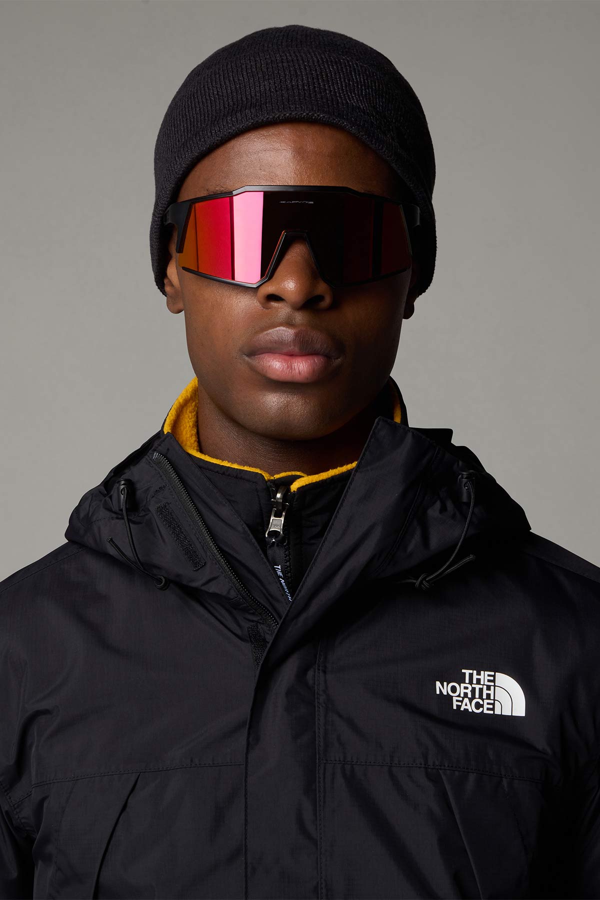 כובע גרב North Face Jim Beanie בצבע שחור