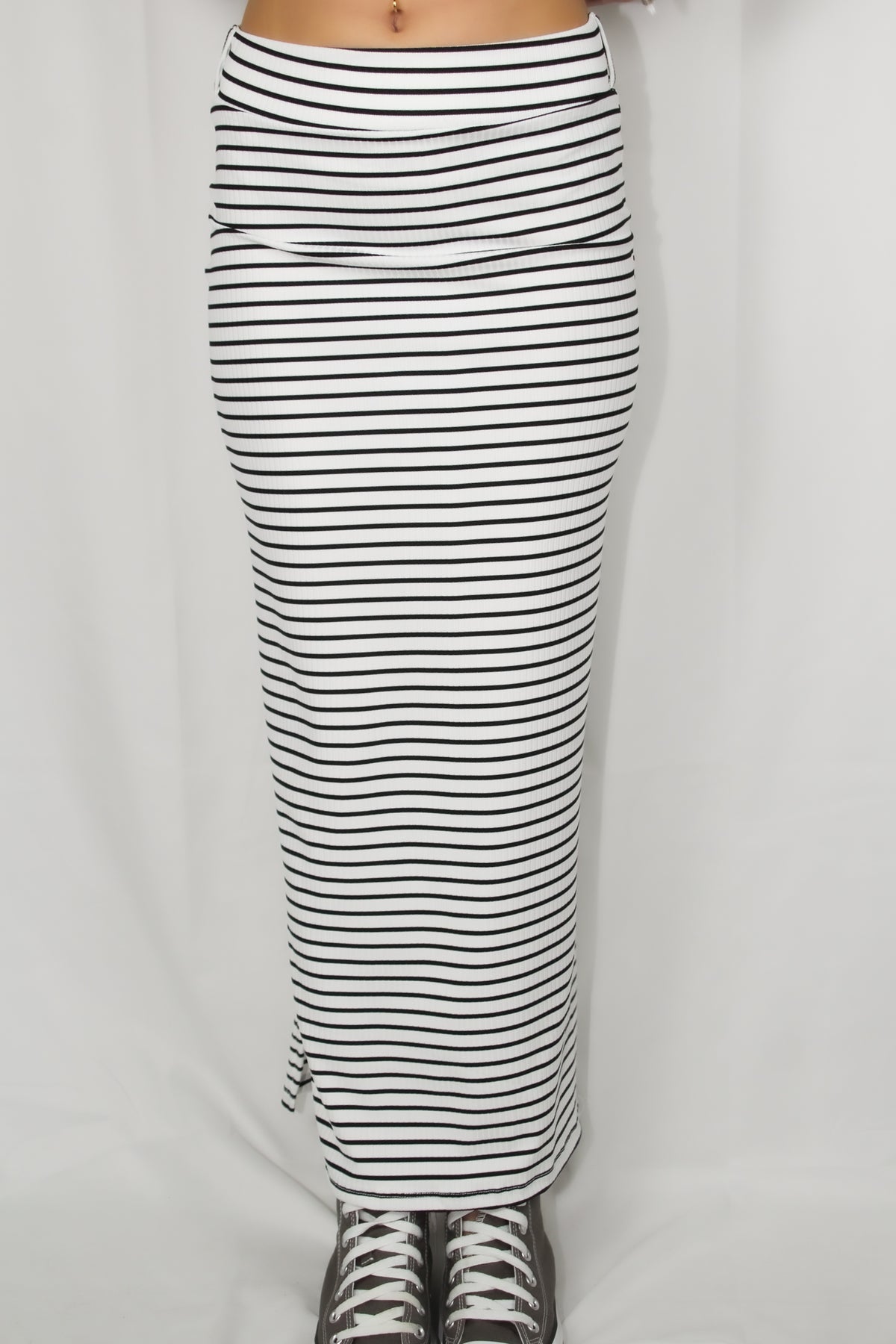 חצאית מקסי פסים עם שסע בצבע לבן לנשים-Daniel-1-נאקו