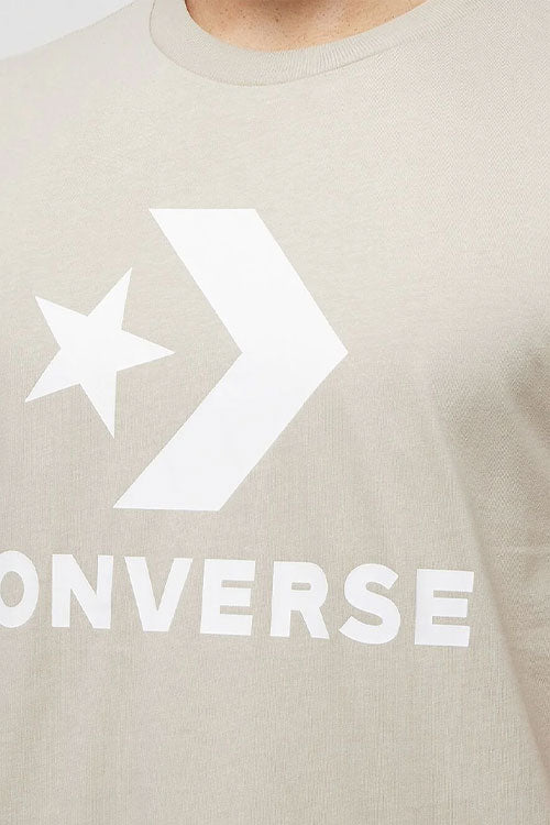 קונברס חולצת טישירט קצרה Stand Fit לוגו בצבע אבן לגברים-Converse All Star-XS-נאקו