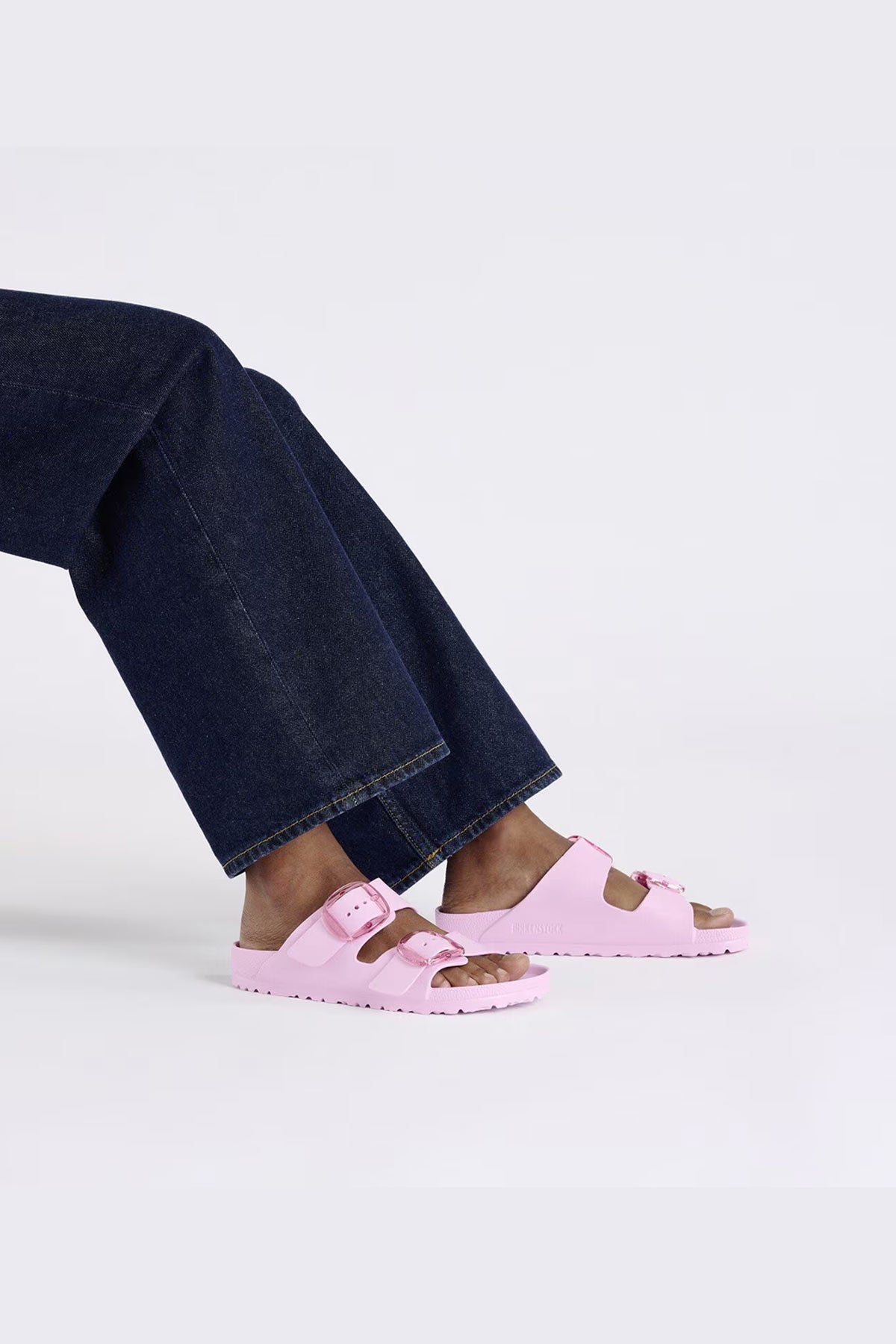 Birkenstock כפכפי Arizona Big Buckle EVA בצבע ורוד לנשים