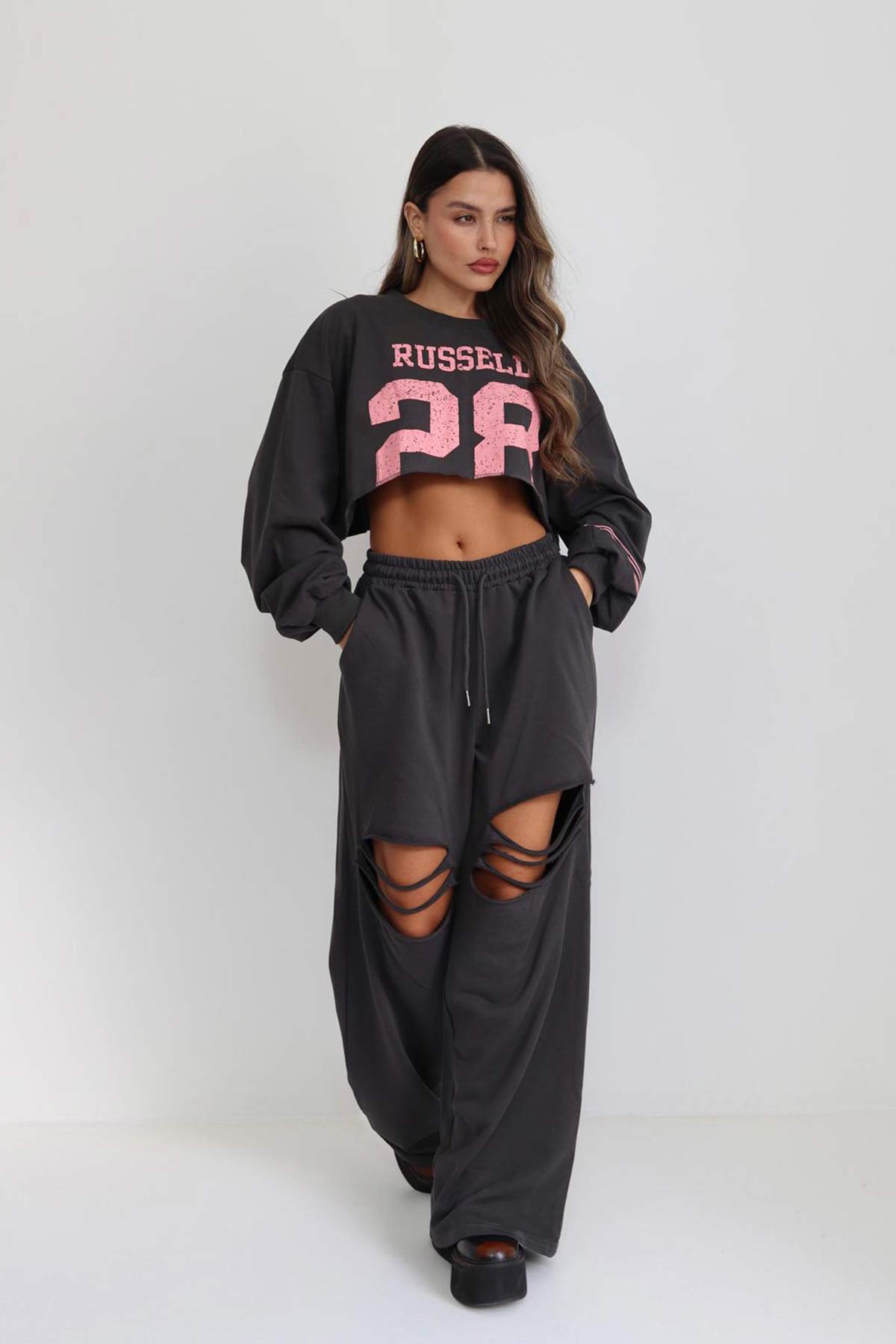 #צבע_אפור כהה