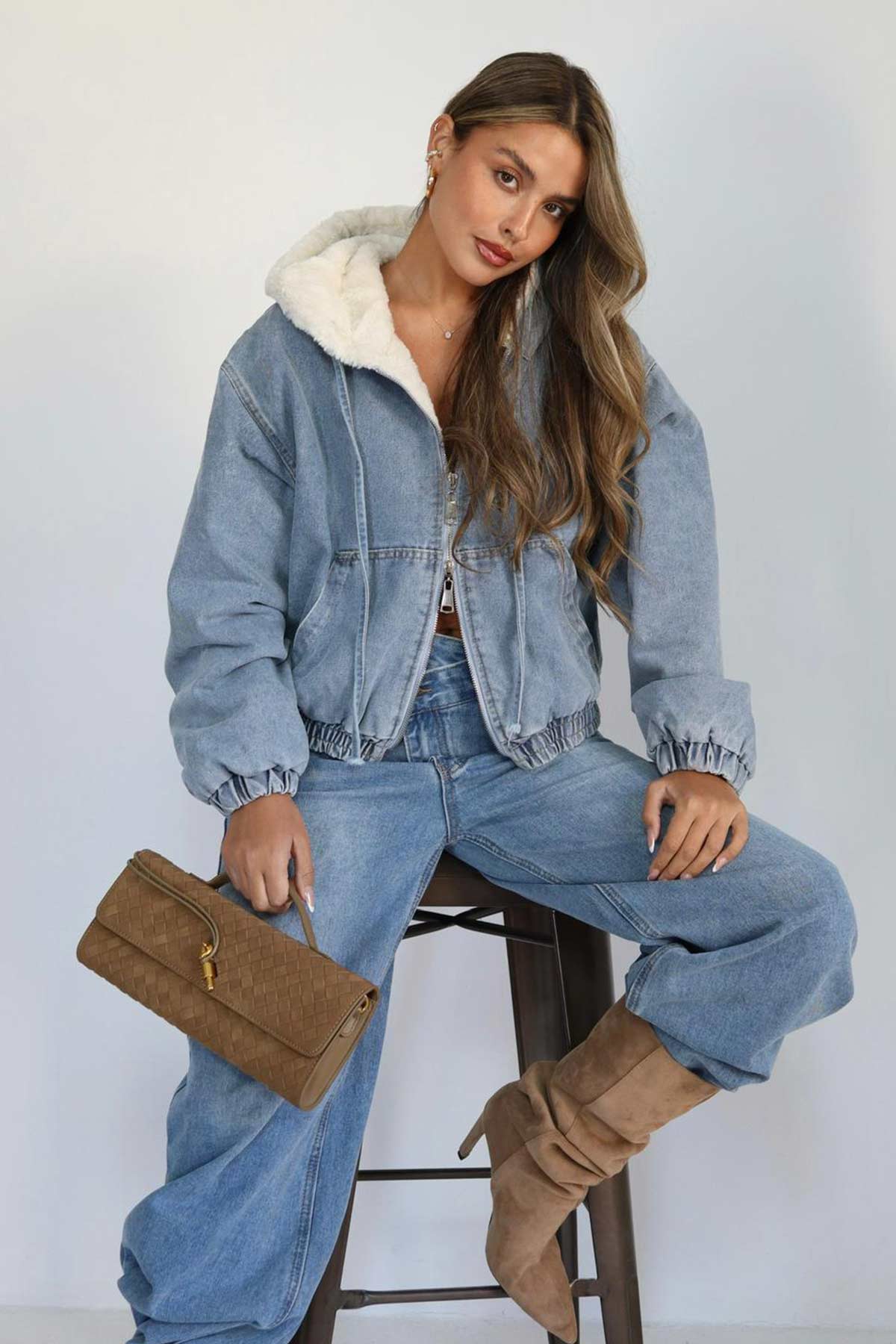 ג׳קט ג׳ינס גוני