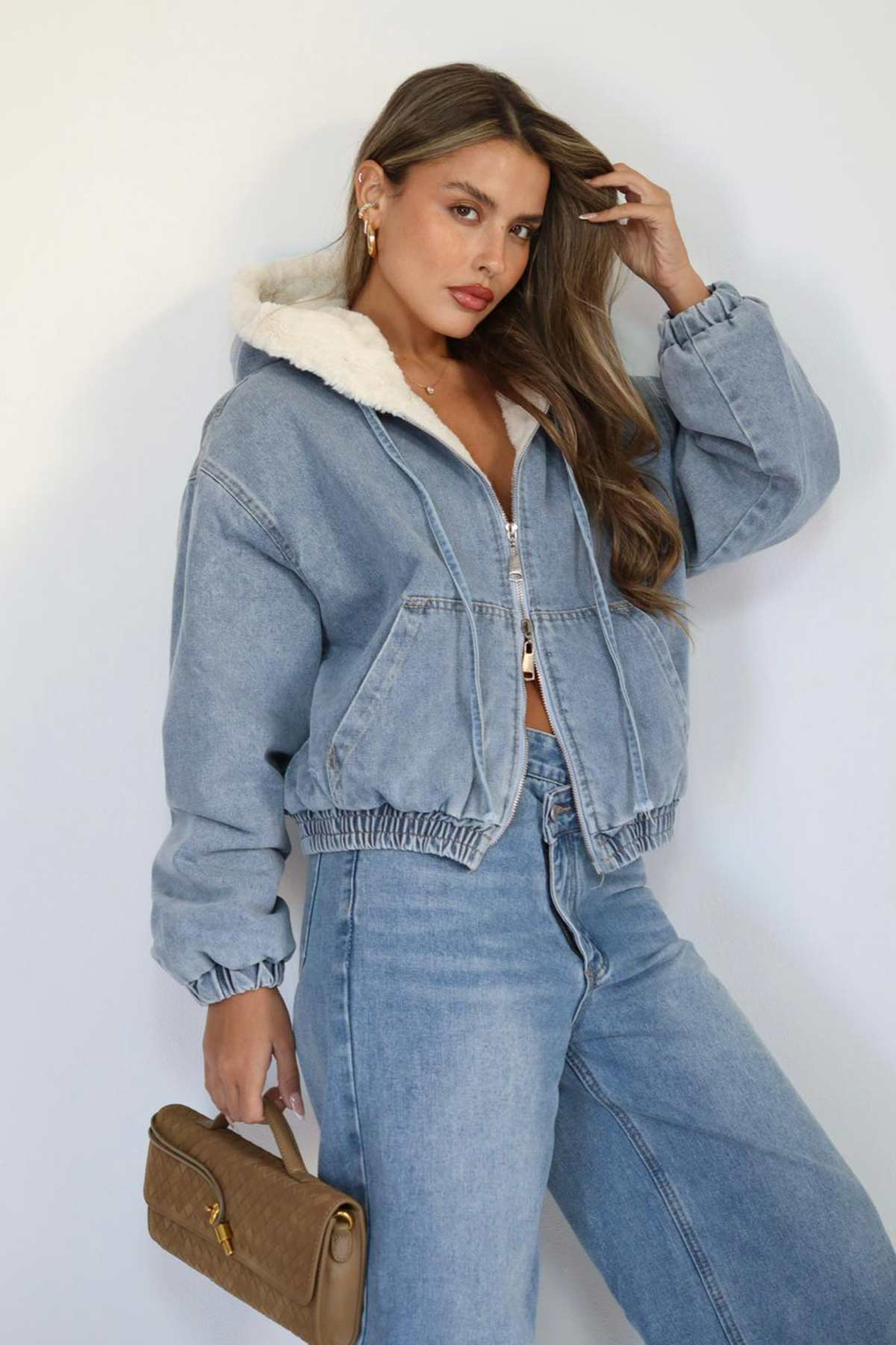 ג׳קט ג׳ינס גוני