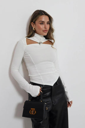 חולצת ג׳ניפר