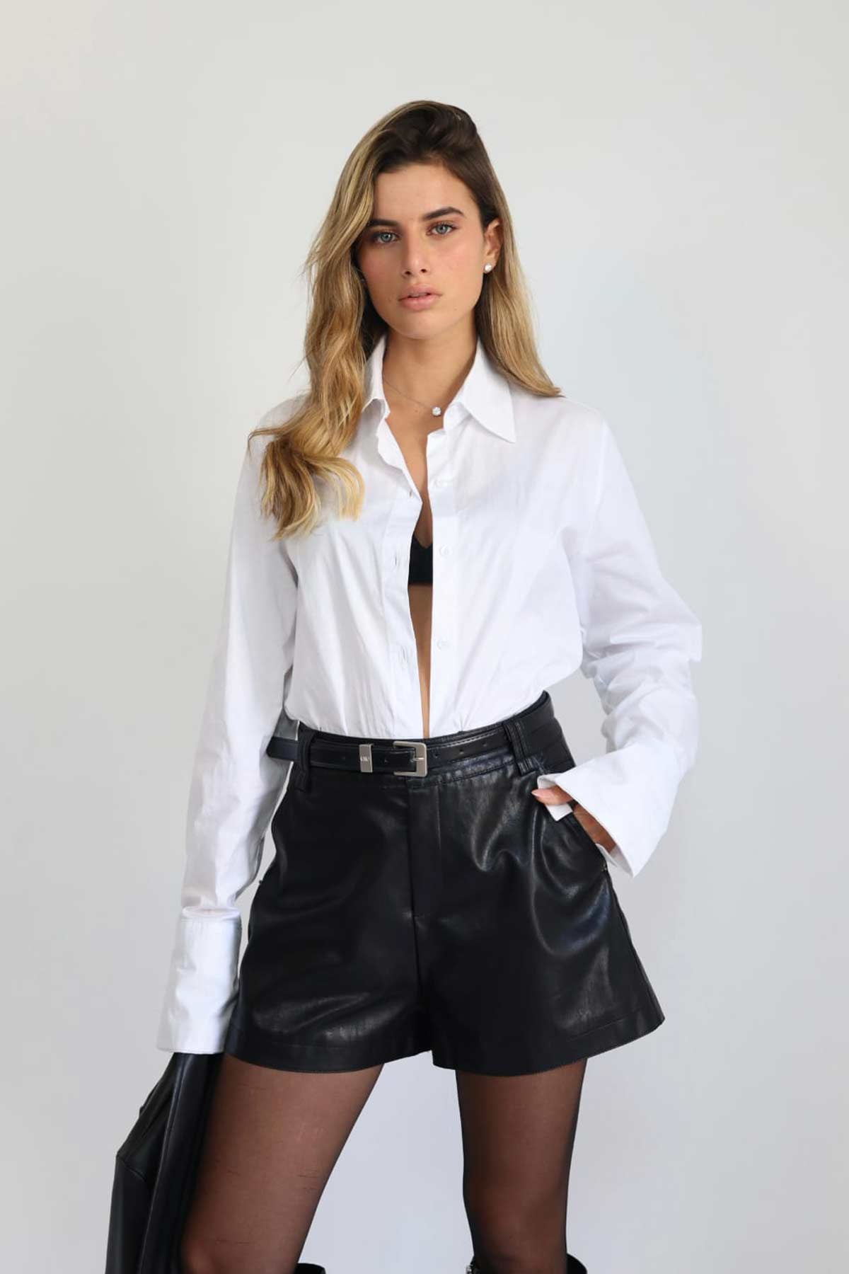 מכנסי שורט וחגורה פליי