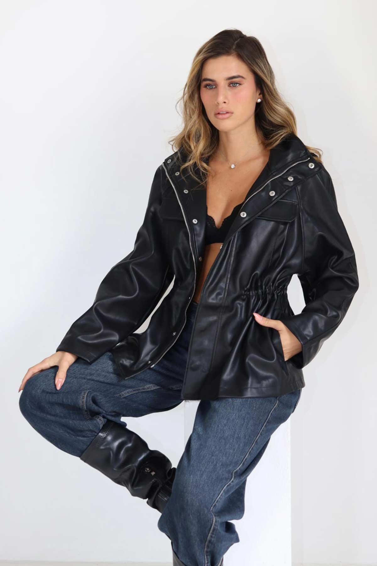 ג'קט עור היילו