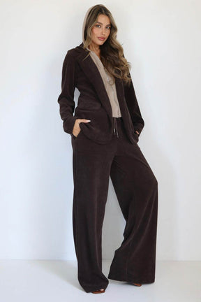 חליפת קורדרוי נור