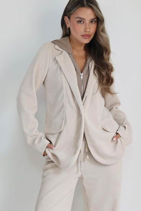 חליפת קורדרוי נור