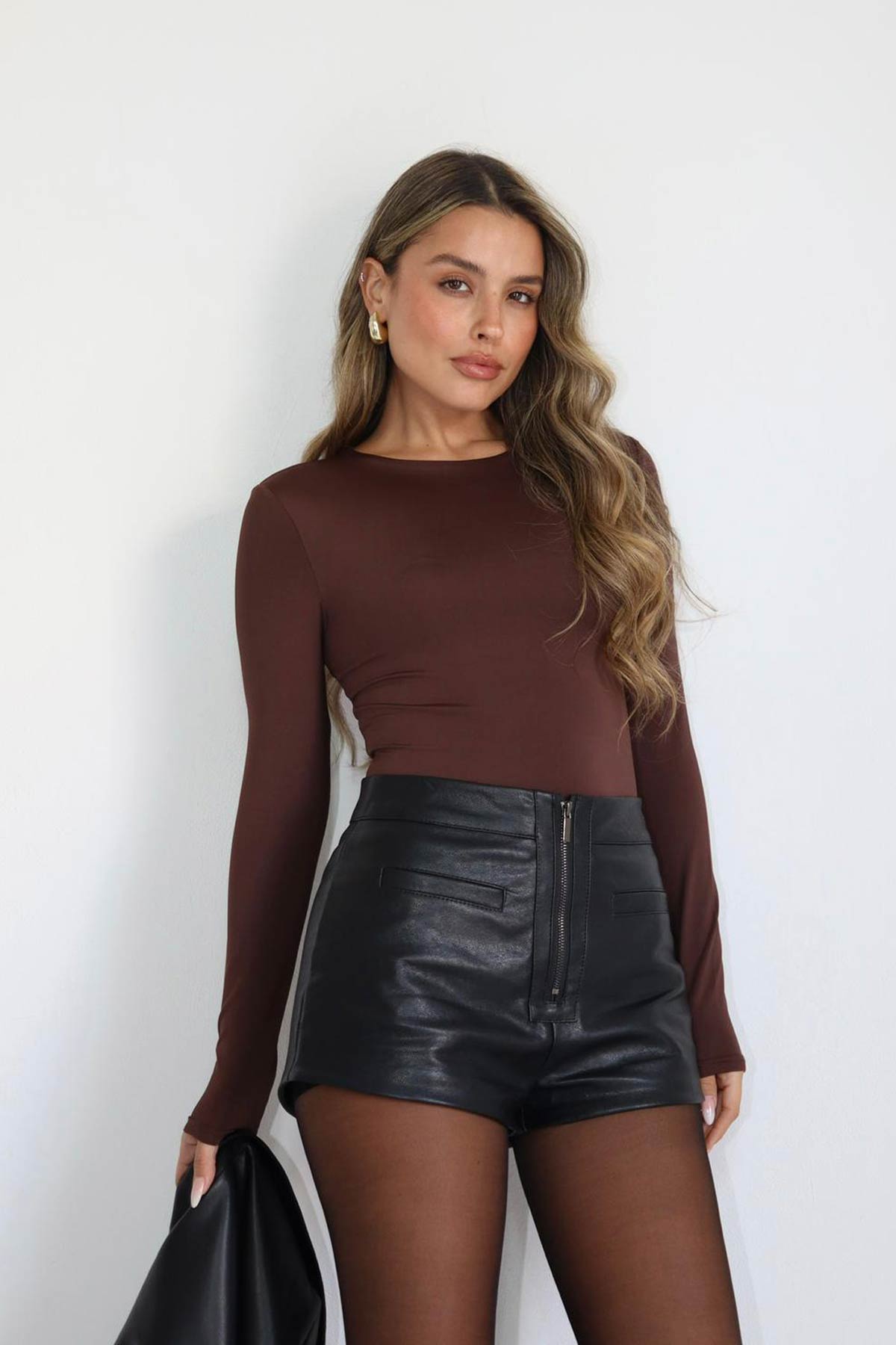 בגד גוף קשירה בוני