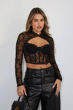 טופ תחרה הירו