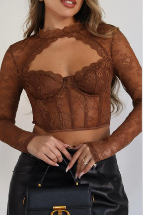 טופ תחרה הירו