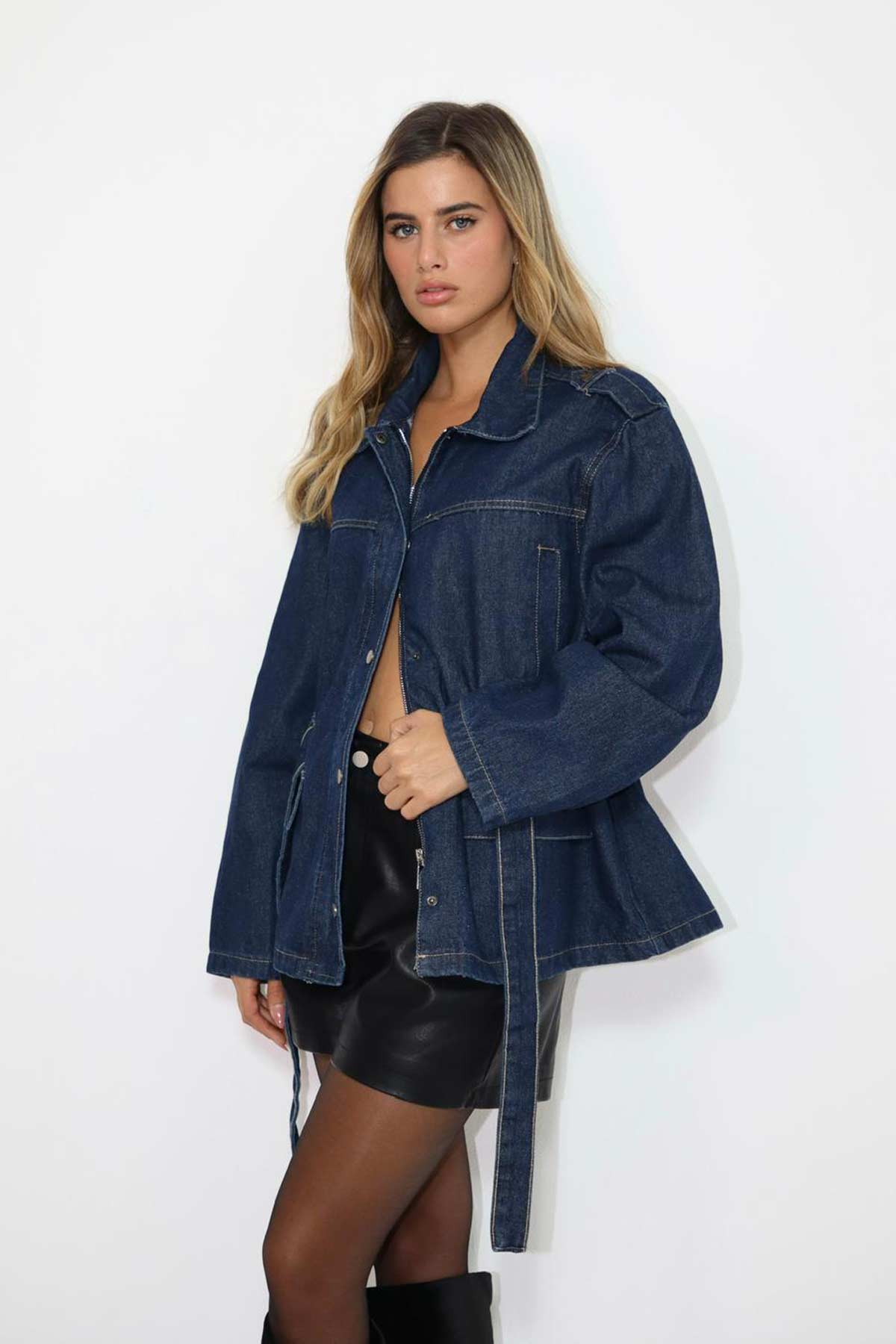 ג'קט ג'ינס מייב