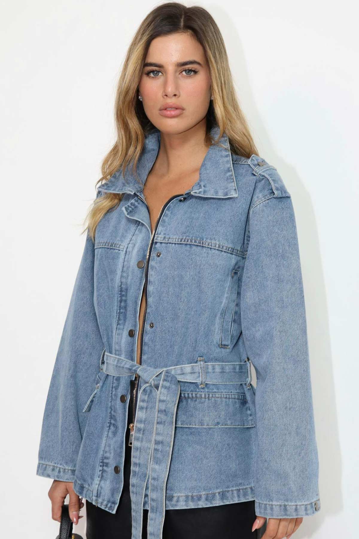 ג'קט ג'ינס מייב