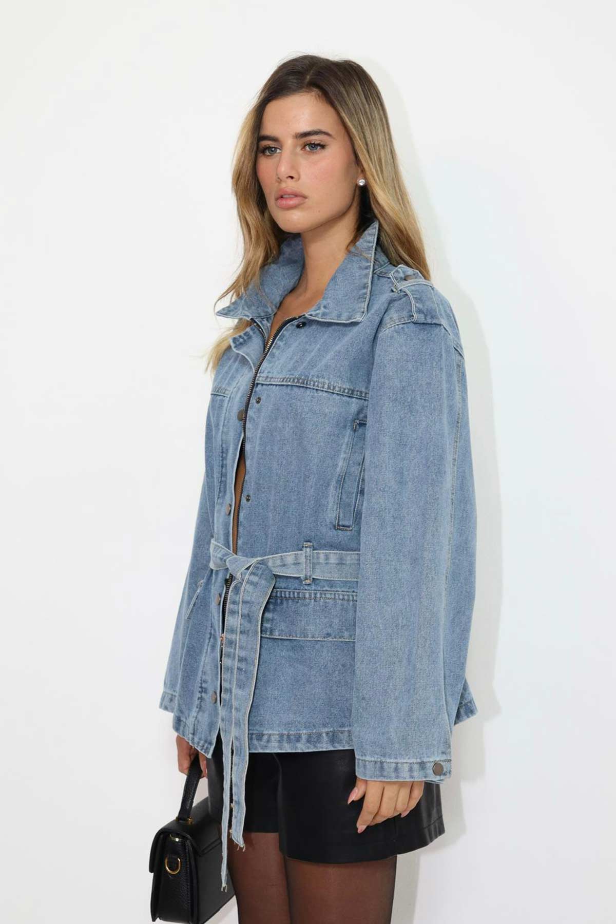 ג'קט ג'ינס מייב