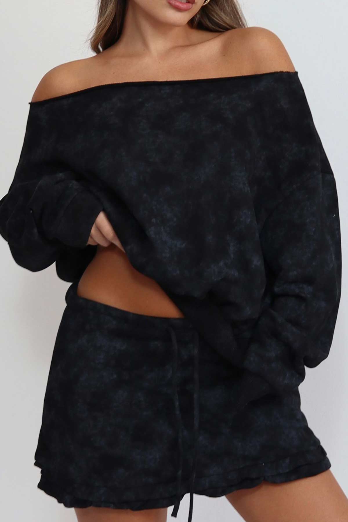 חליפת חצאית ביילי