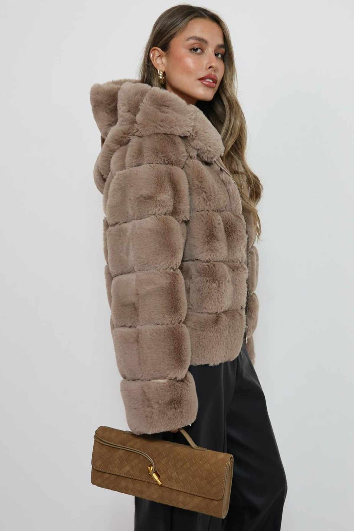 ג׳קט בומבר דומיניק