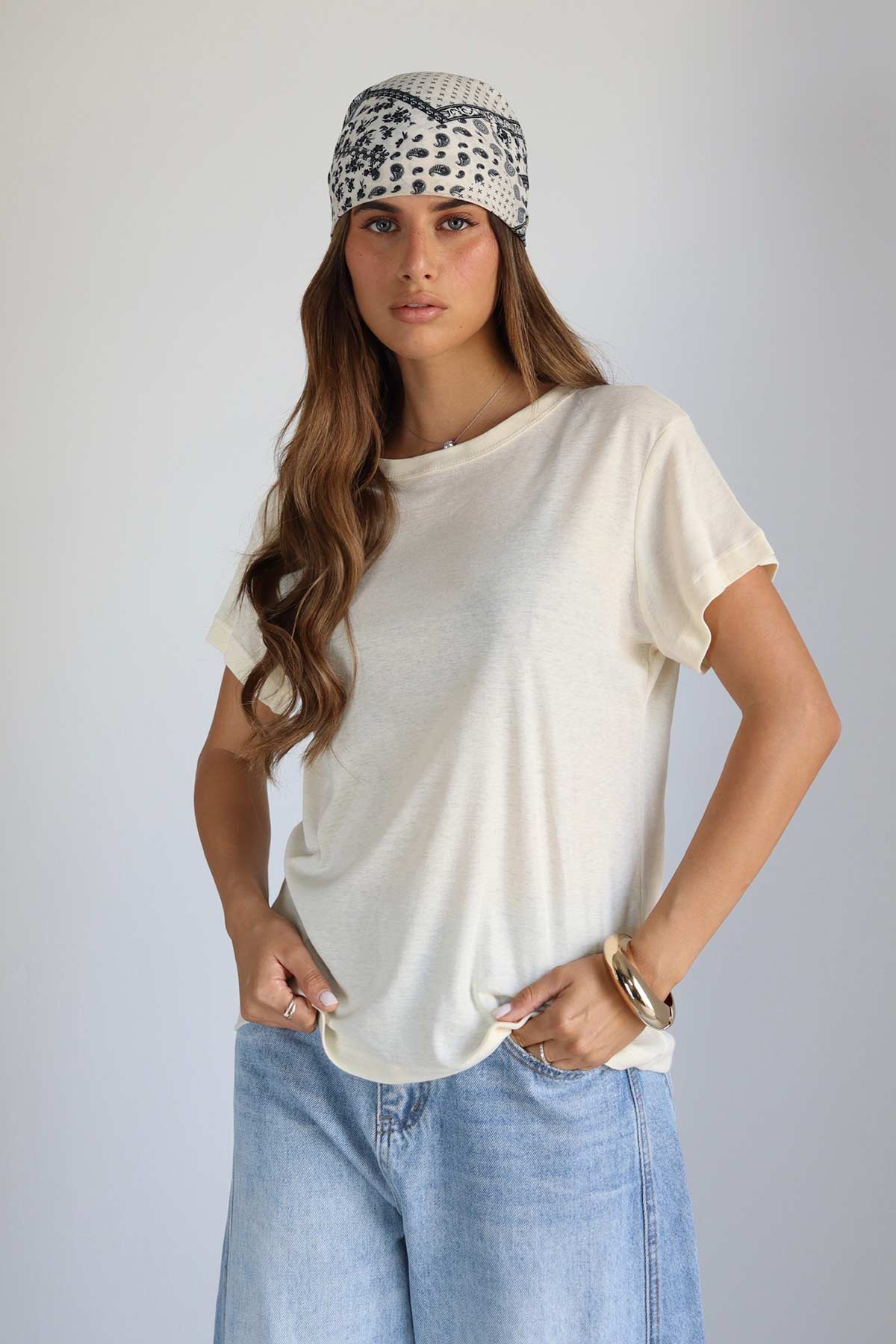 #צבע_צהוב בהיר