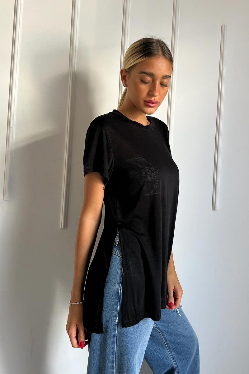 חולצת טי-שירט Delayla בצבע שחור לנשים-Bombes-1-נאקו