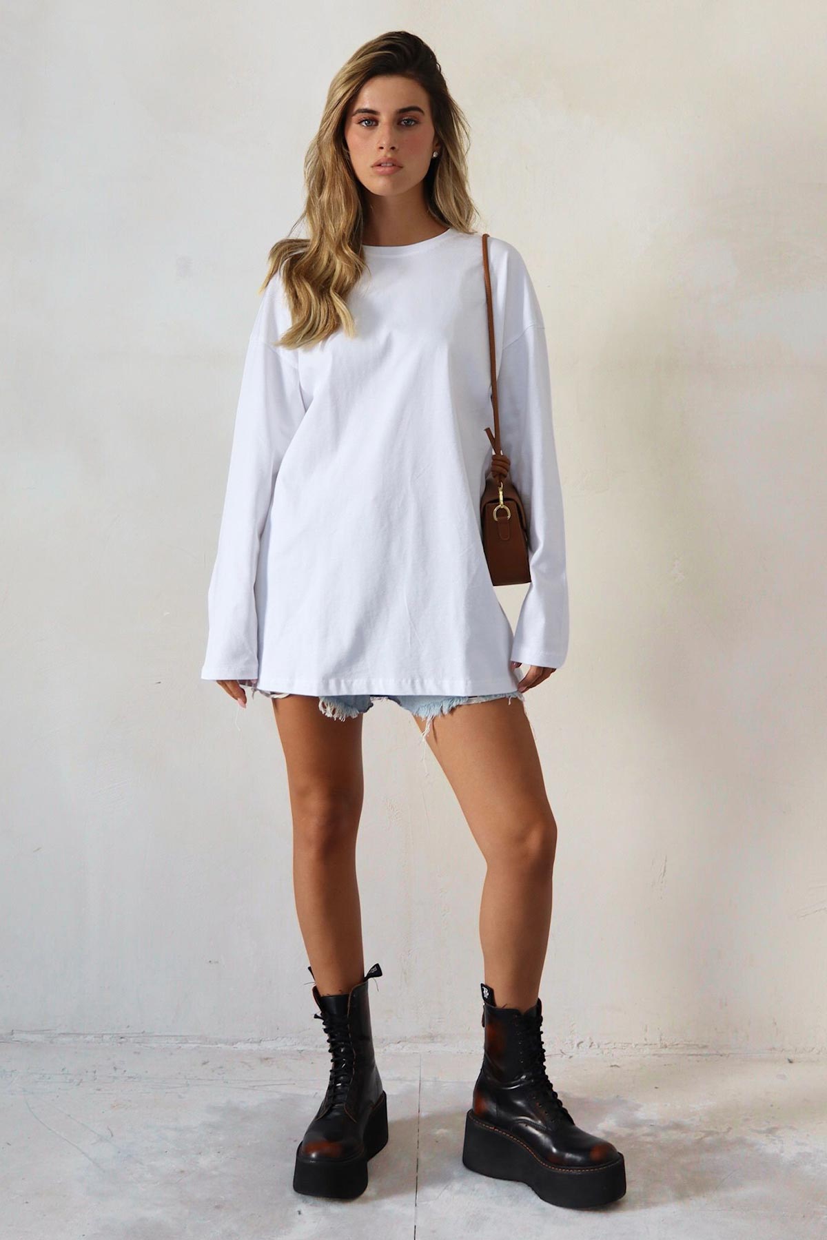 חולצת אוברסייז ארוכה ניס