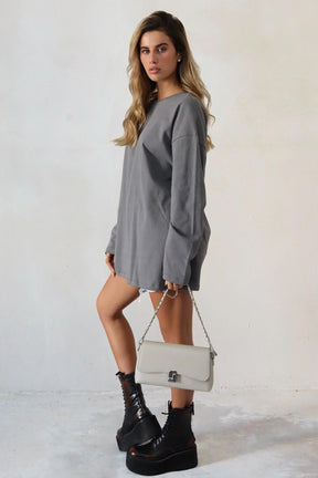 חולצת אוברסייז ארוכה ניס