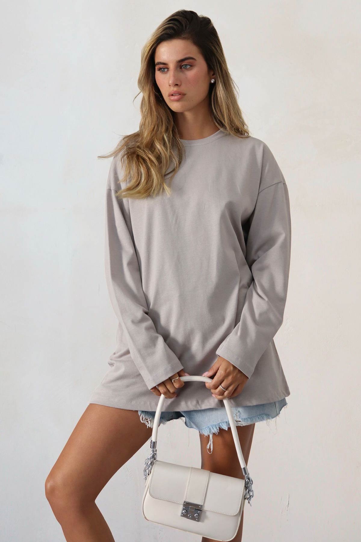 חולצת אוברסייז ארוכה ניס