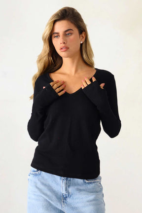 חולצת טישירט וי לורה