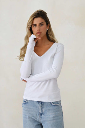 חולצת טישירט וי לורה