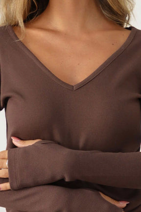 חולצת טישירט וי לורה