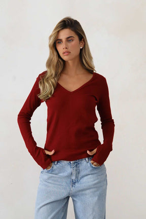 חולצת טישירט וי לורה