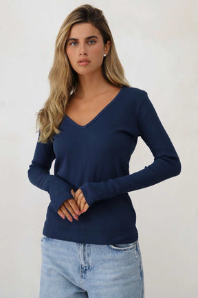 חולצת טישירט וי לורה