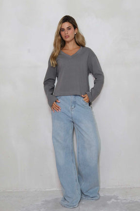 חולצת אוברסייז וי דיזייר