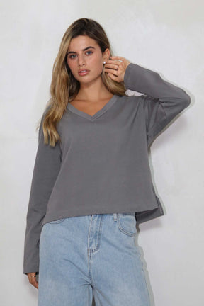 חולצת אוברסייז וי דיזייר