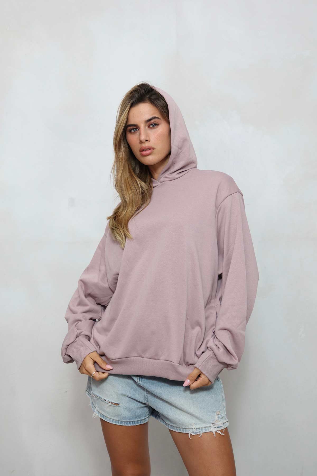 קפוצ'ון אוברסייז בלה