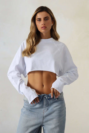 חולצת קרופ גזור חואניטה
