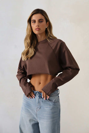 חולצת קרופ גזור חואניטה