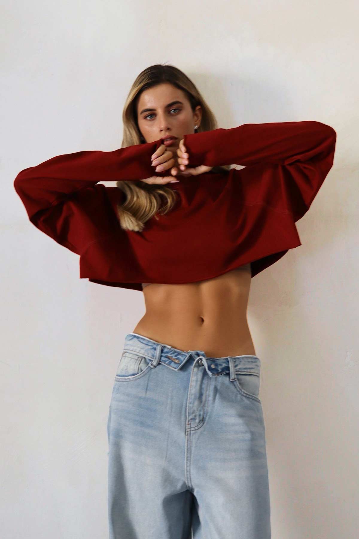 חולצת קרופ גזור חואניטה