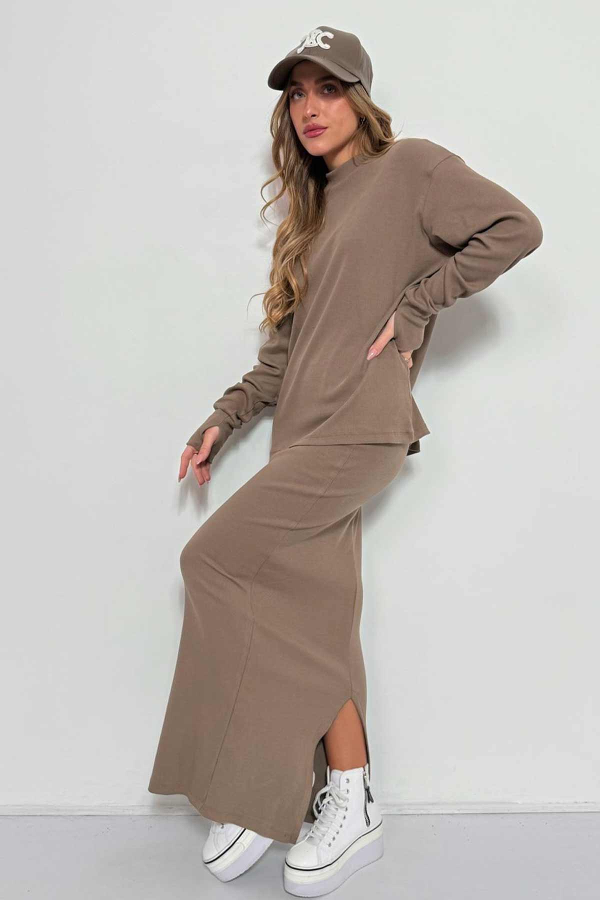 חליפת חצאית ריב אליאנה