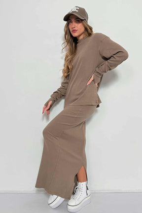 חליפת חצאית ריב אליאנה