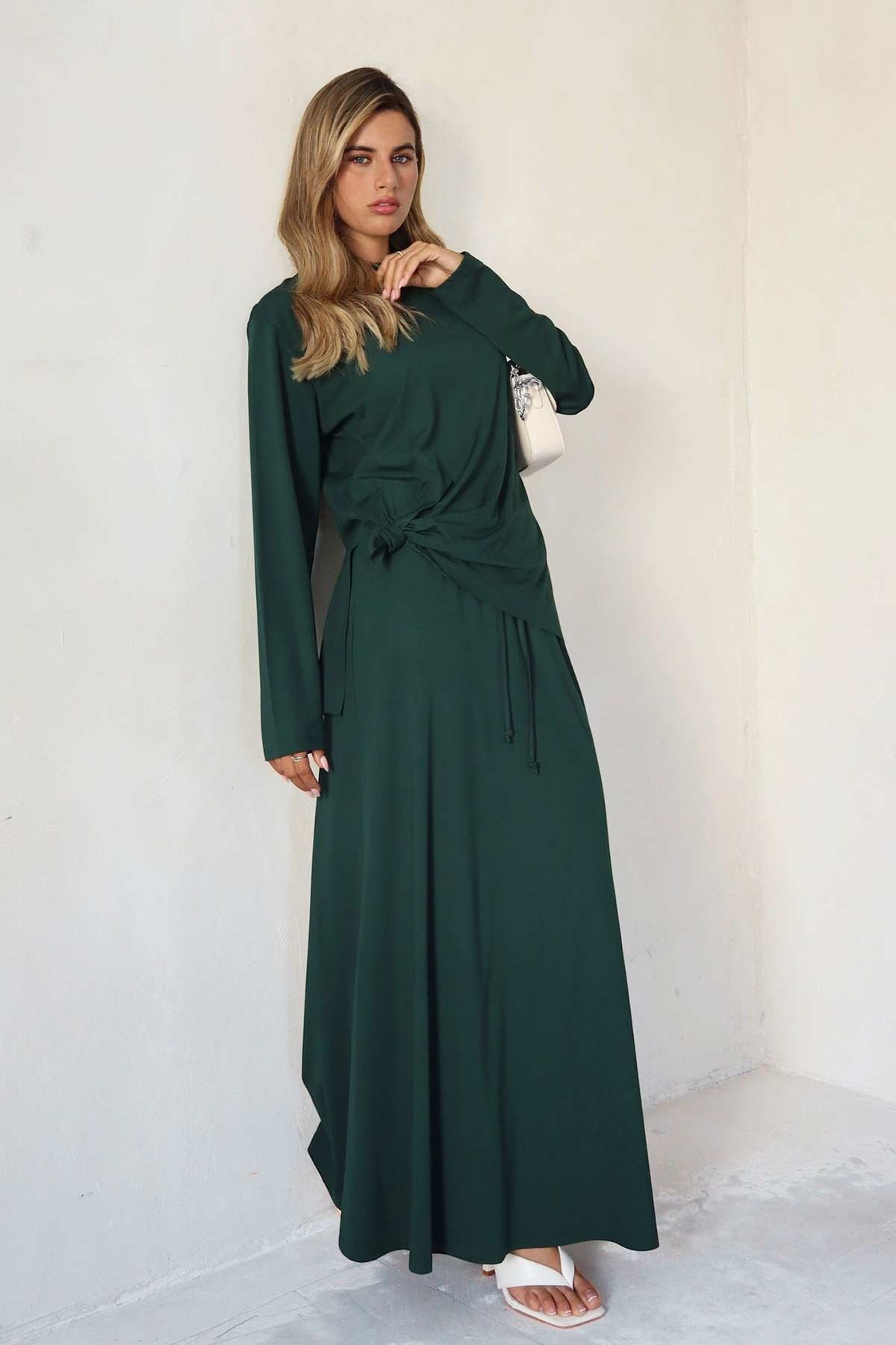 חליפת חצאית ג'ינג'ר